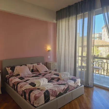 Apartament Queen Chic 2 La Spezia