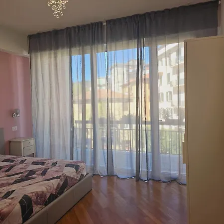 Апартаменты Queen Chic 2 Специя